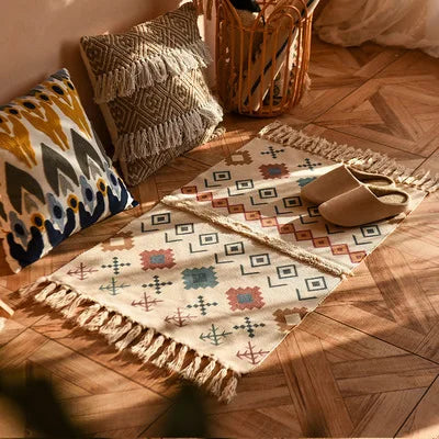 Retro Bohemian Hand Woven Tassel Carpet for Home Living Room Home Decor Bedside Linen Rug Table Runner Door Linen Mat 60x90cm